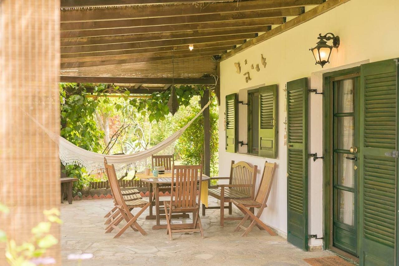 Sandy Feet Retreat, Vourvourou #Feelslikehome Extérieur photo