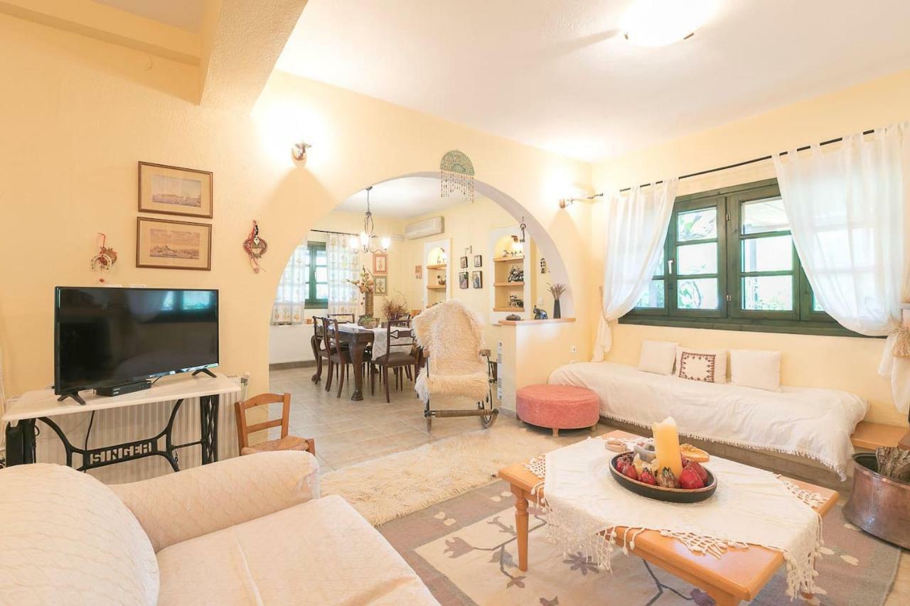 Sandy Feet Retreat, Vourvourou #Feelslikehome Extérieur photo